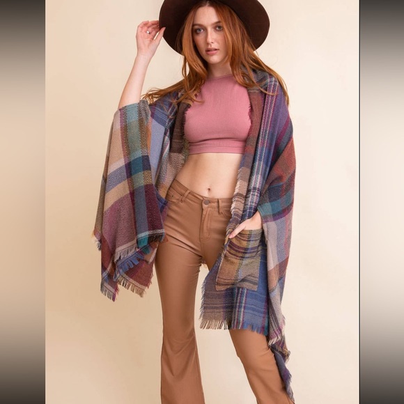 New Three Bird nest Plaid Multicolored Pocket Ruana - Picture 8 of 14